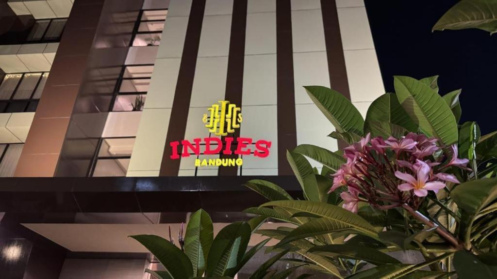 Indies Hotel Бандунг Экстерьер фото