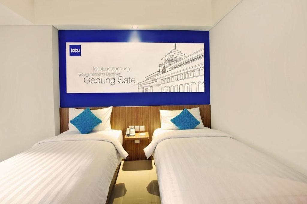 Indies Hotel Бандунг Экстерьер фото